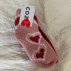 New!! Cozy Hub fuzzy Valentine Day socks. 3 Pairs. Sizes 9-11